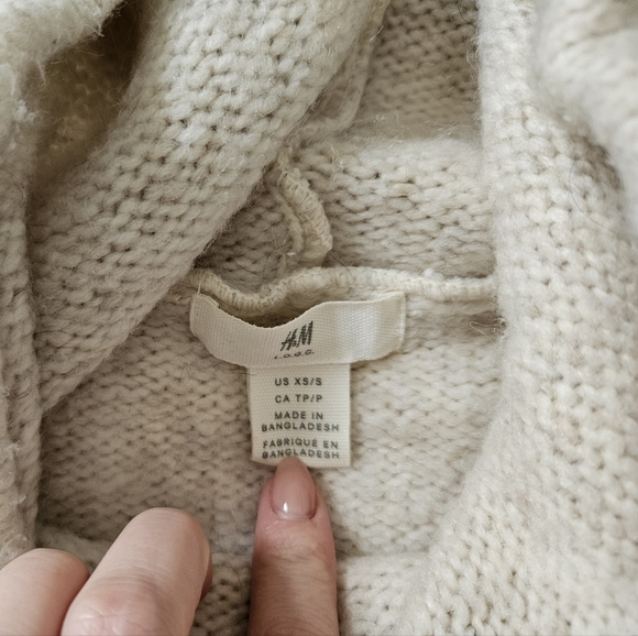 H&M Hooded Sweater - Picture 2 of 5